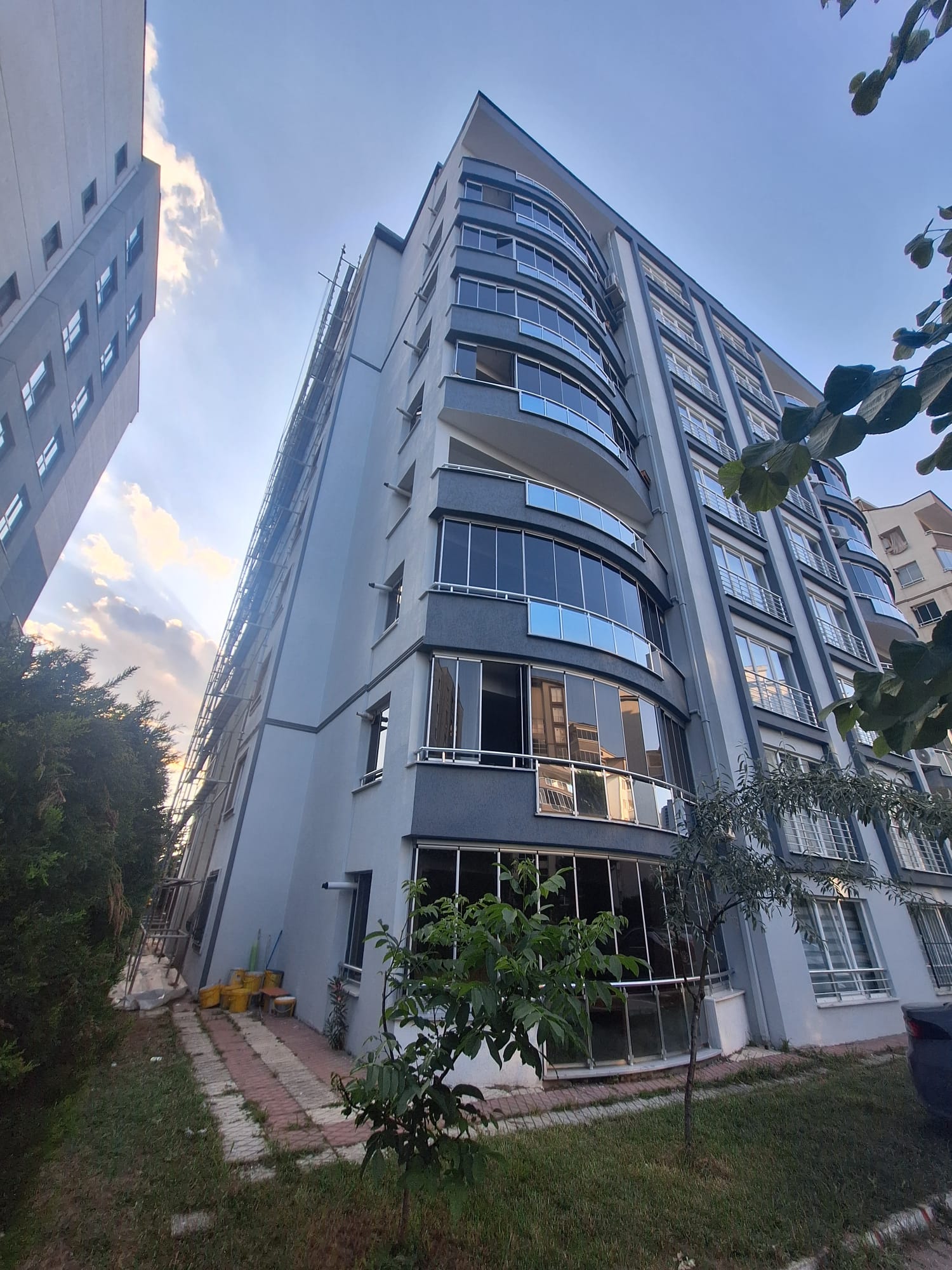 Salihkent Sitesi – 9.000 m² Dış Cephe ve İç Mekan